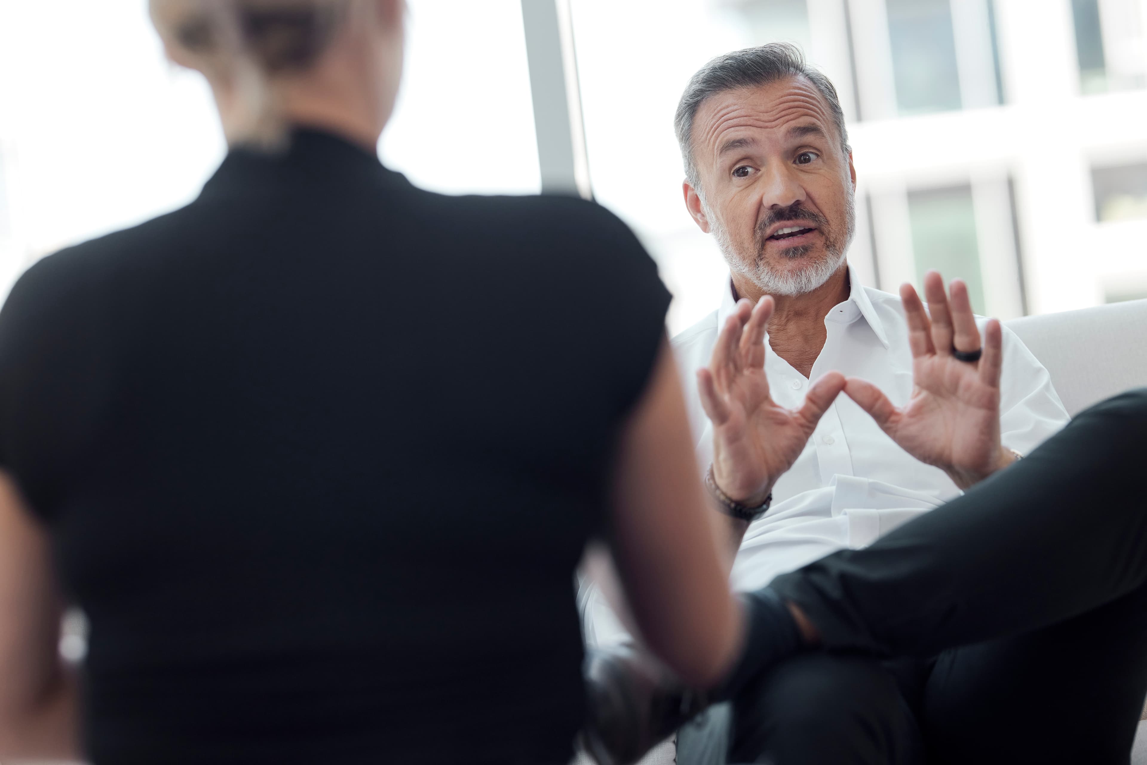 Eric Edmeades in coaching conversation